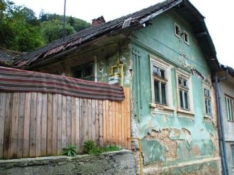 Old house for land-Brasov center Brasov
